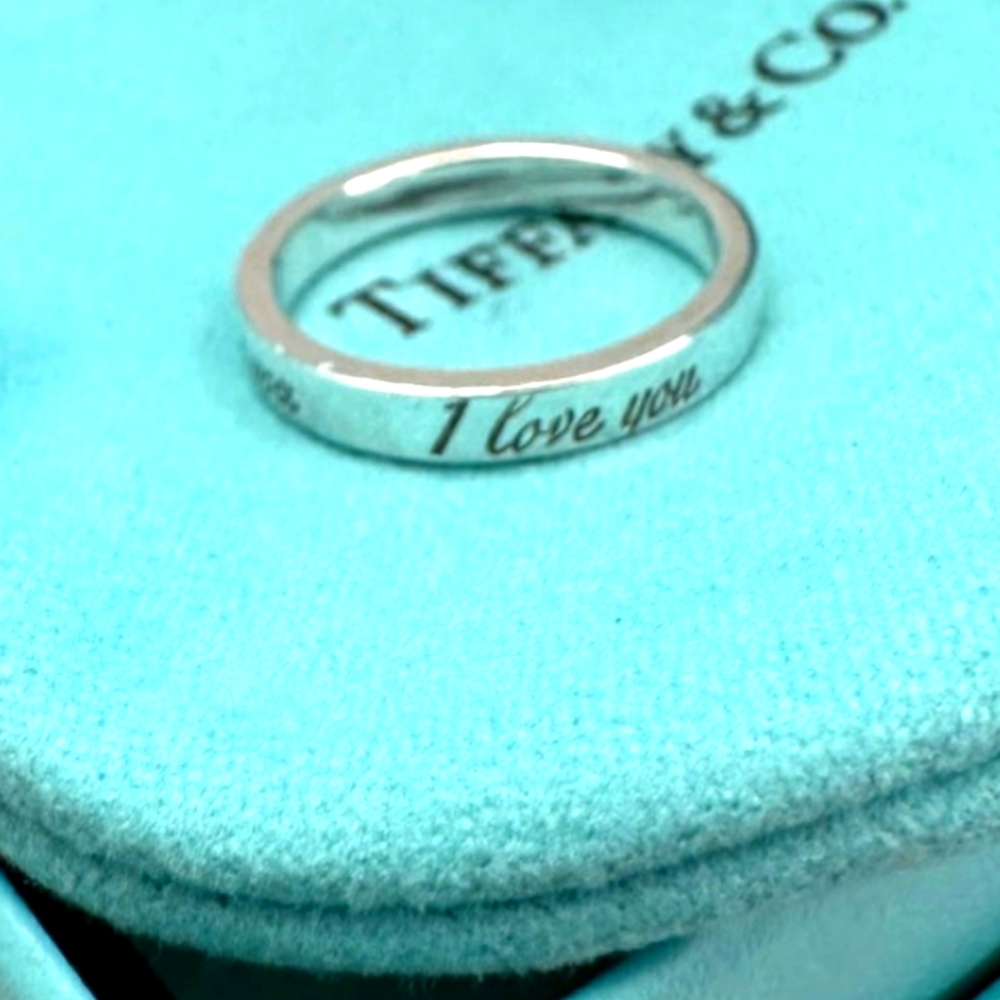 Tiffany &Co love ring